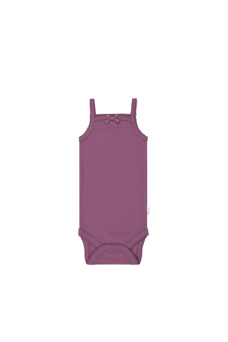 Jamie deals kay singlet