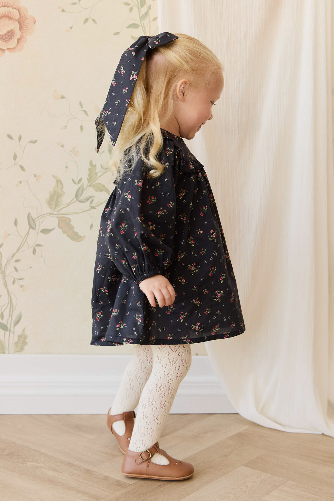 Scallop Weave Tight - Parchment Childrens Tights from Jamie Kay USA