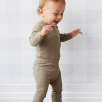 Organic Cotton Modal Elastane Legging - Oak Childrens Legging from Jamie Kay USA