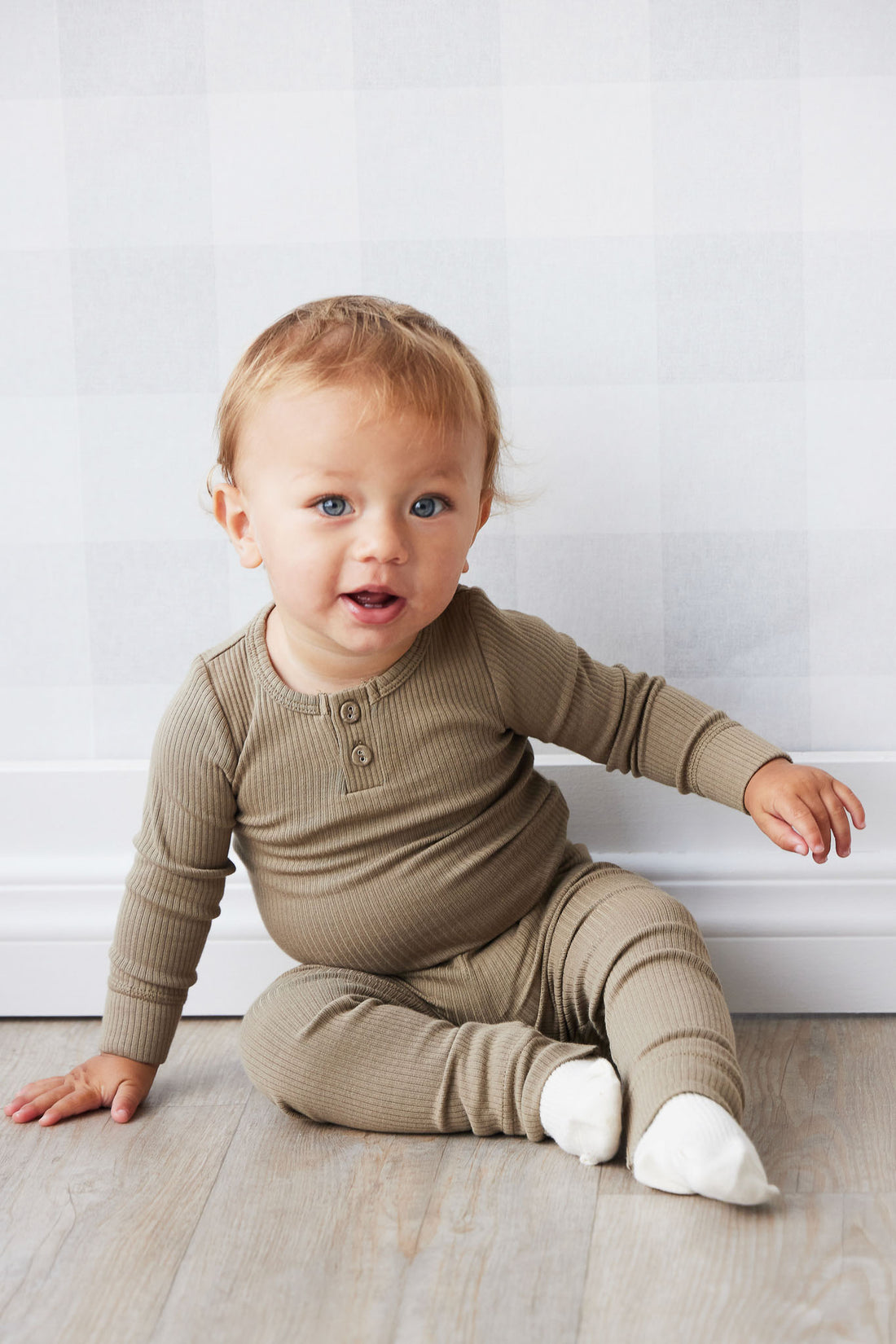 Organic Cotton Modal Long Sleeve Bodysuit - Oak Childrens Bodysuit from Jamie Kay USA