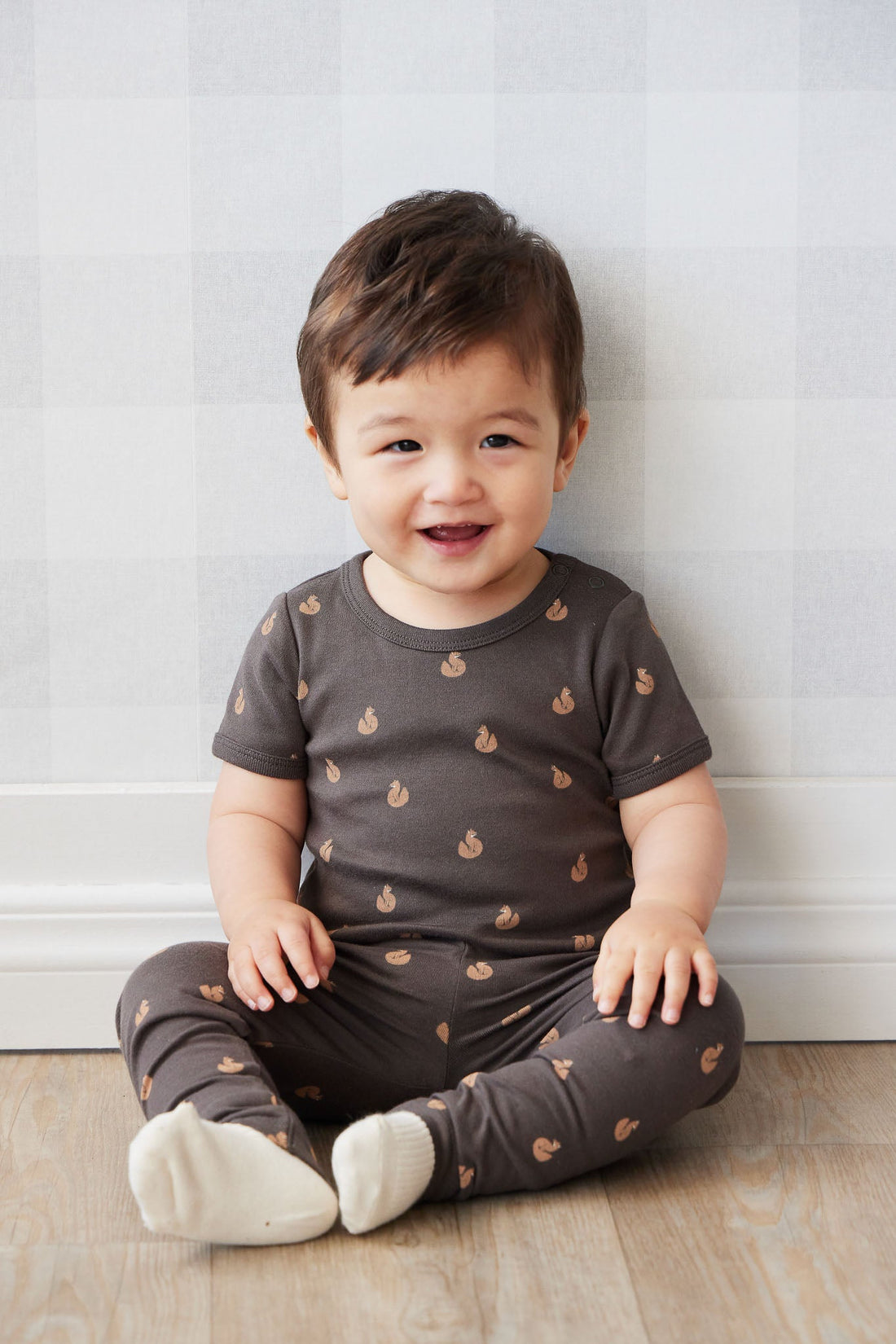 Organic Cotton Hudson Short Sleeve Bodysuit - Fox Cubs Wolf Childrens Bodysuit from Jamie Kay USA