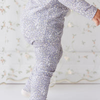 Organic Cotton Everyday Legging - April Lilac Childrens Legging from Jamie Kay USA