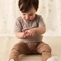 Organic Cotton Everyday Legging - Cosy Basil Spiced Childrens Legging from Jamie Kay USA