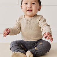 Organic Cotton Everyday Legging - Bobbie Bears Black Oyster Childrens Legging from Jamie Kay USA