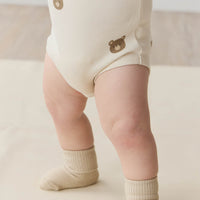 Organic Cotton Hudson Short Sleeve Bodysuit - Bobbie Bear Tofu Childrens Bodysuit from Jamie Kay USA