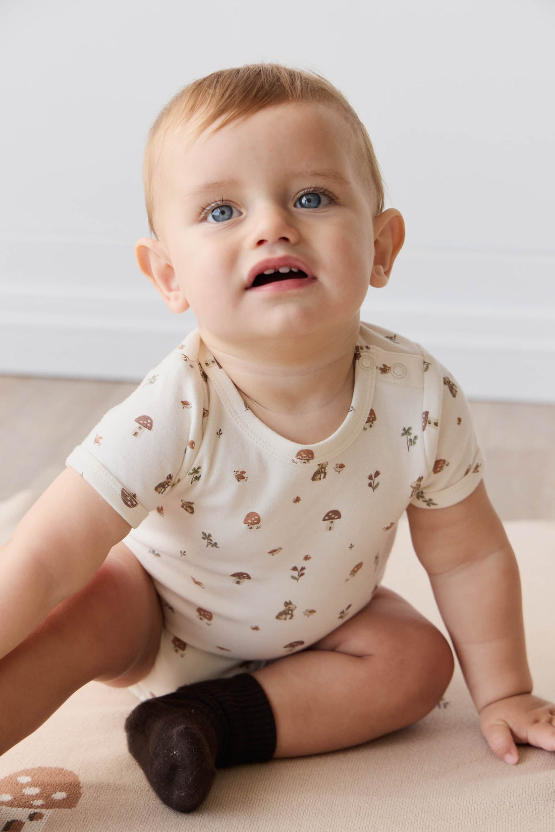 Organic Cotton Hudson Short Sleeve Bodysuit - Foraging Friends Childrens Bodysuit from Jamie Kay USA