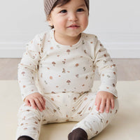 Organic Cotton Everyday Legging - Foraging Friends Childrens Legging from Jamie Kay USA