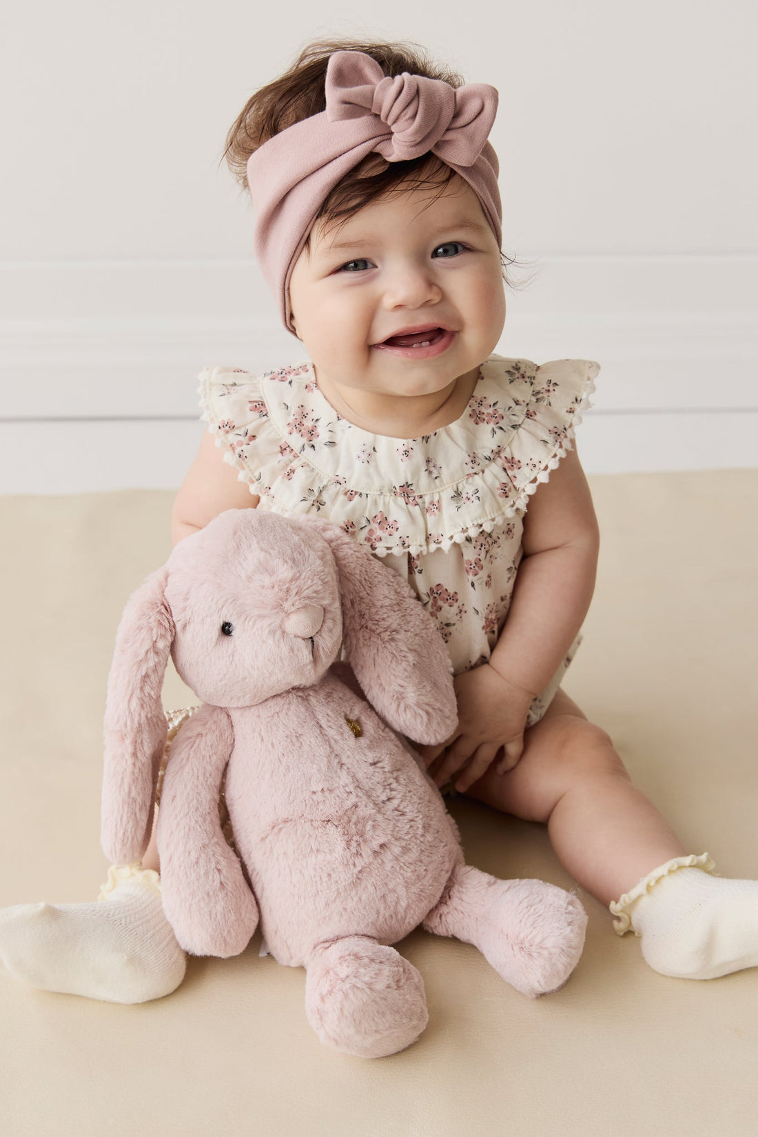 Snuggle Bunnies - Glitter Penelope Childrens Toy from Jamie Kay USA