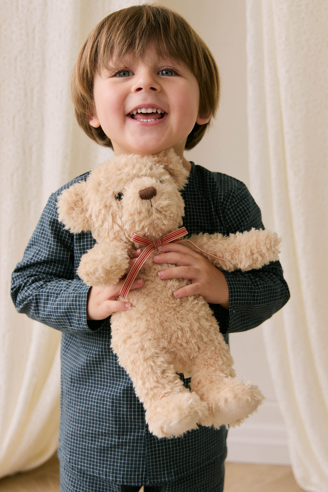 Snuggle Bunnies - Arthur the Bear - Arthur with Red Stripe Bow Childrens Toys from Jamie Kay USA