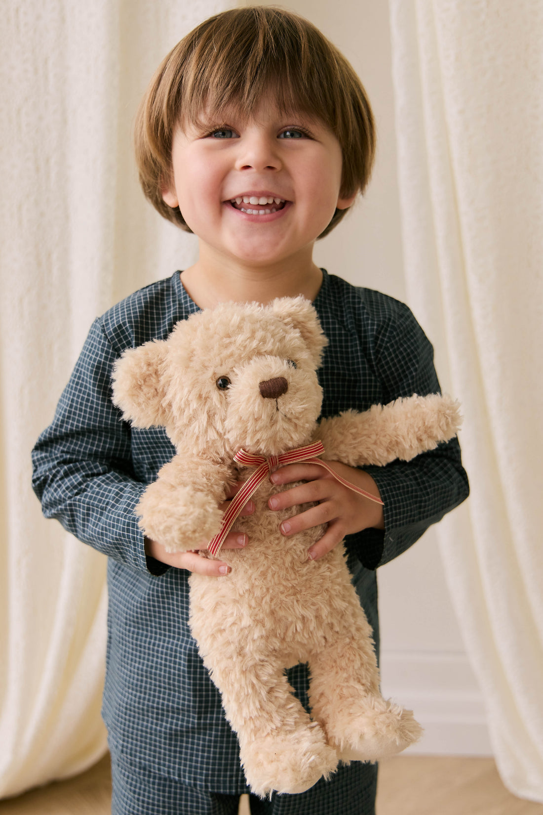 Snuggle Bunnies - Arthur the Bear - Arthur with Red Stripe Bow Childrens Toys from Jamie Kay USA