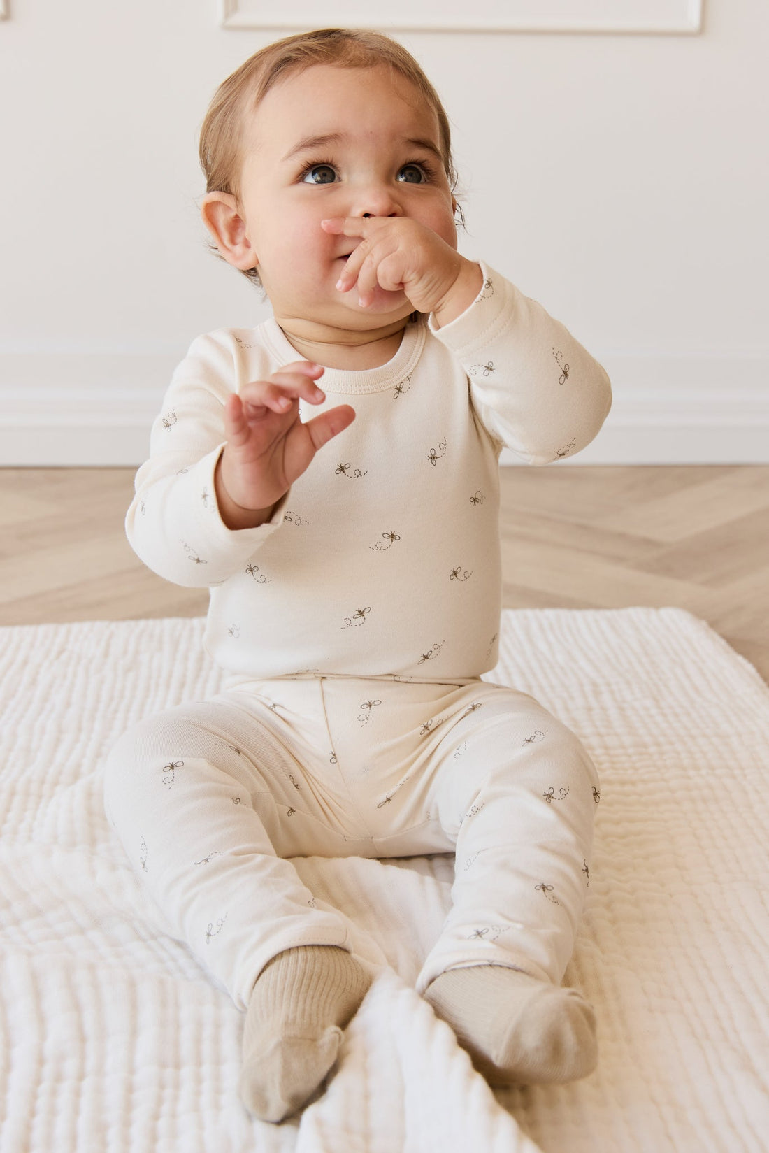 Organic Cotton Fernley Bodysuit - Bumblebees Childrens Bodysuit from Jamie Kay USA