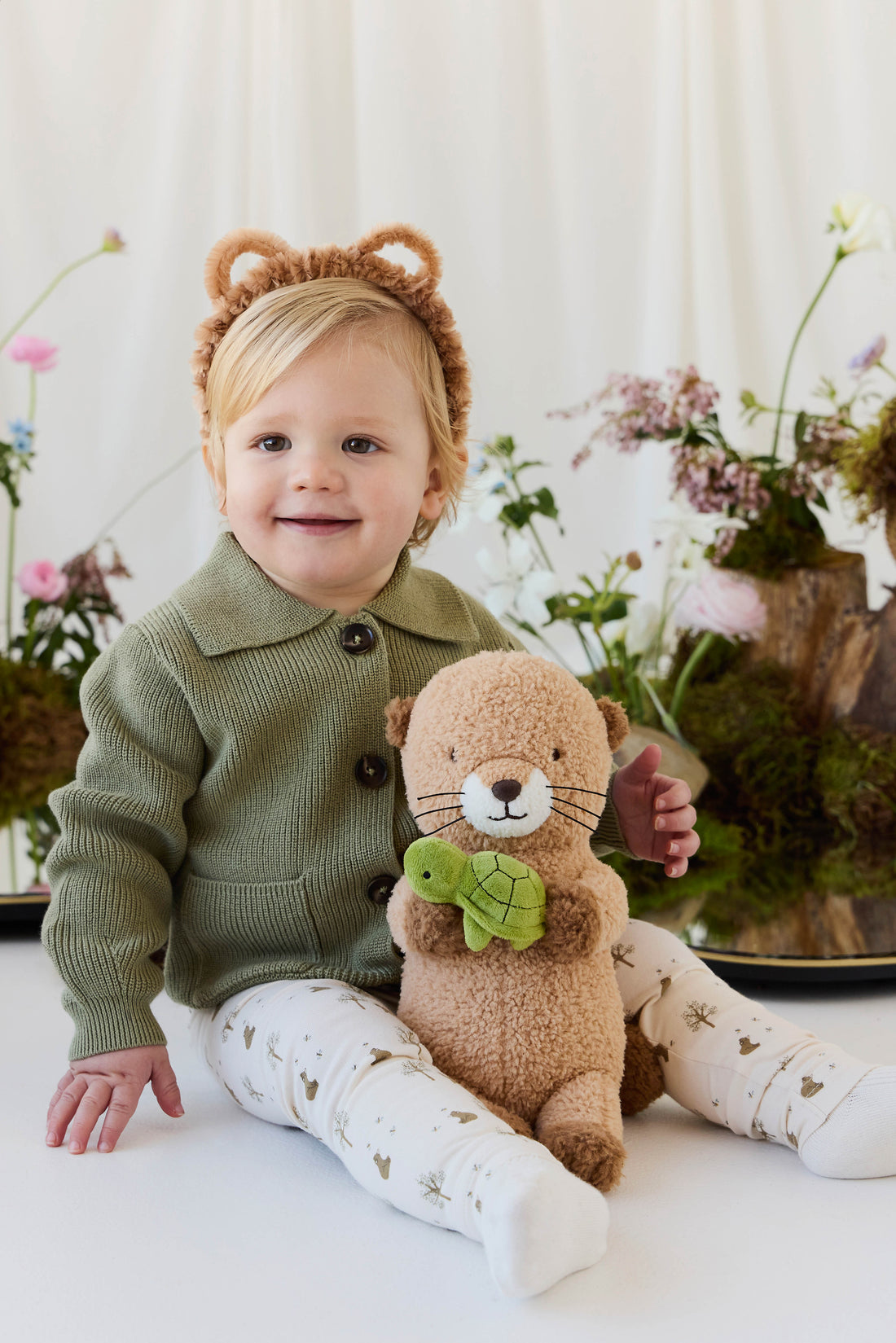 Snuggle Bunnies - Ollie the Otter - Cocoa Childrens Toys from Jamie Kay USA