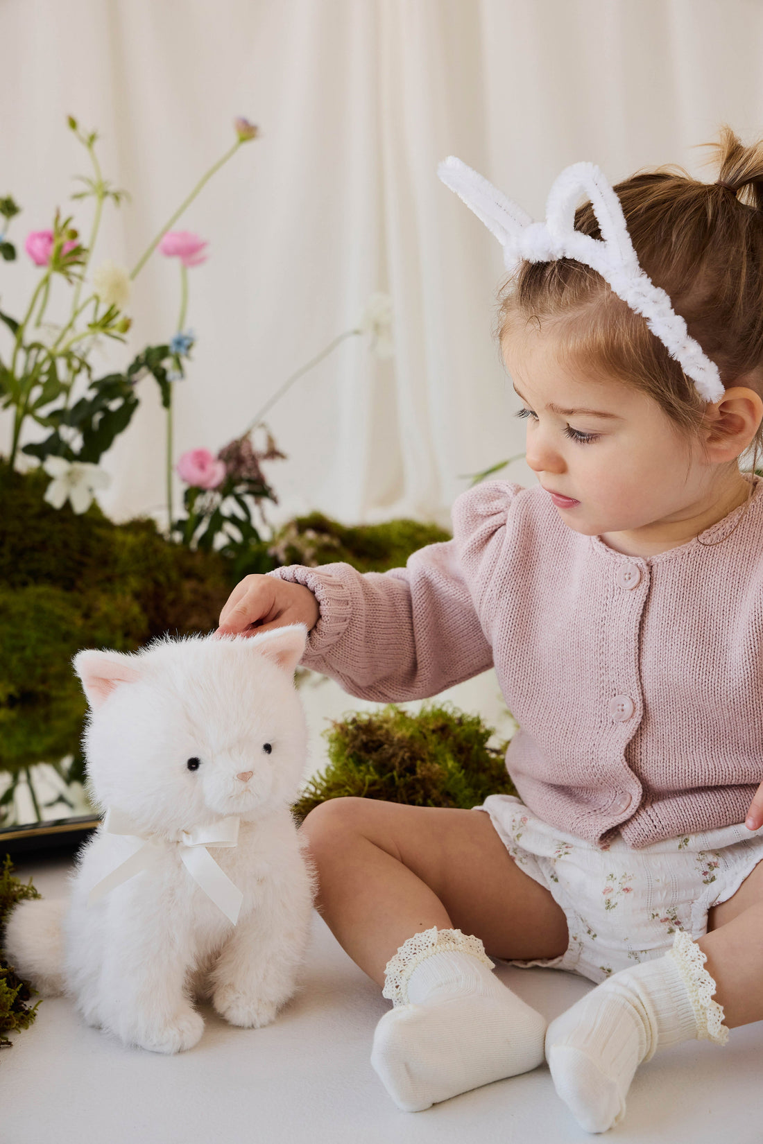 Snuggle Bunnies - Moon the Kitty - Snow Childrens Toys from Jamie Kay USA