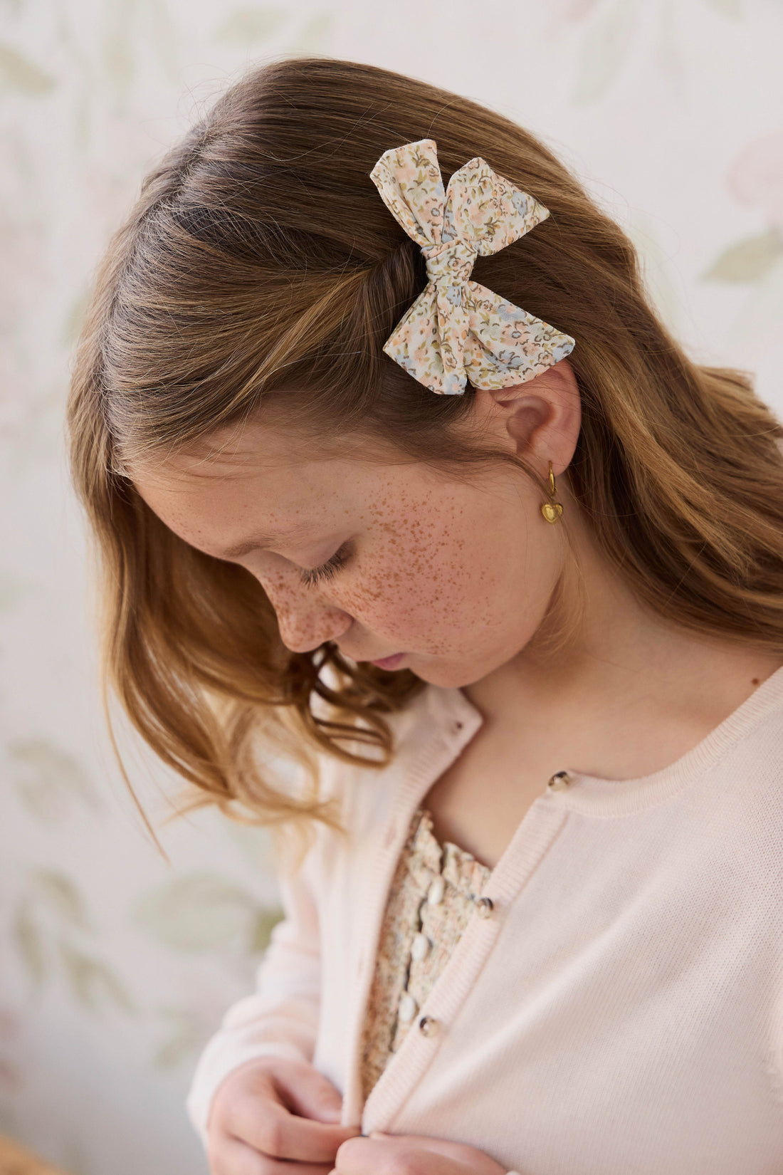 Dovie Bow - Tully Peach Childrens Bow from Jamie Kay USA