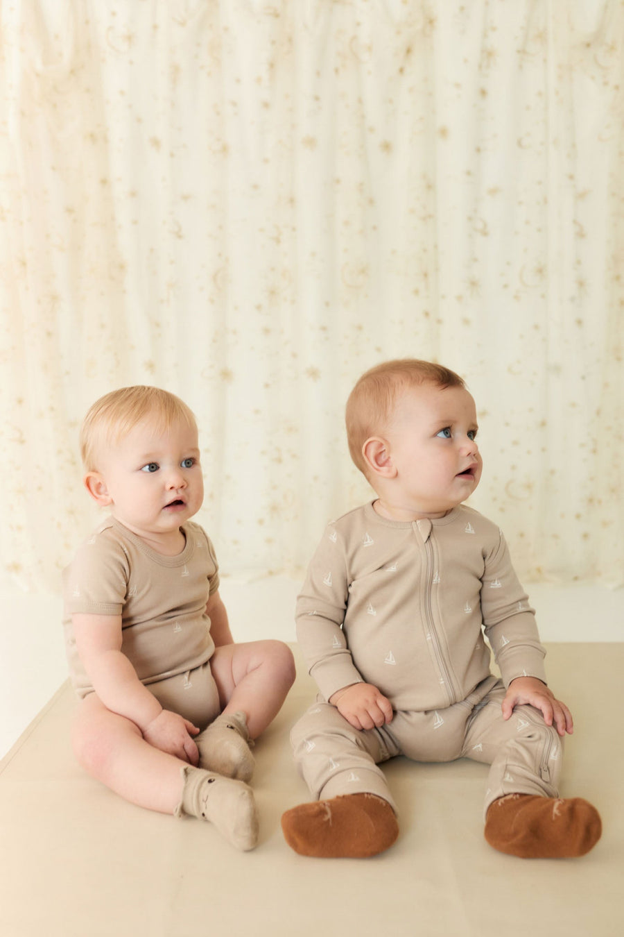 Organic Cotton Hudson Short Sleeve Bodysuit - Set Sail Vintage Taupe Childrens Bodysuit from Jamie Kay USA