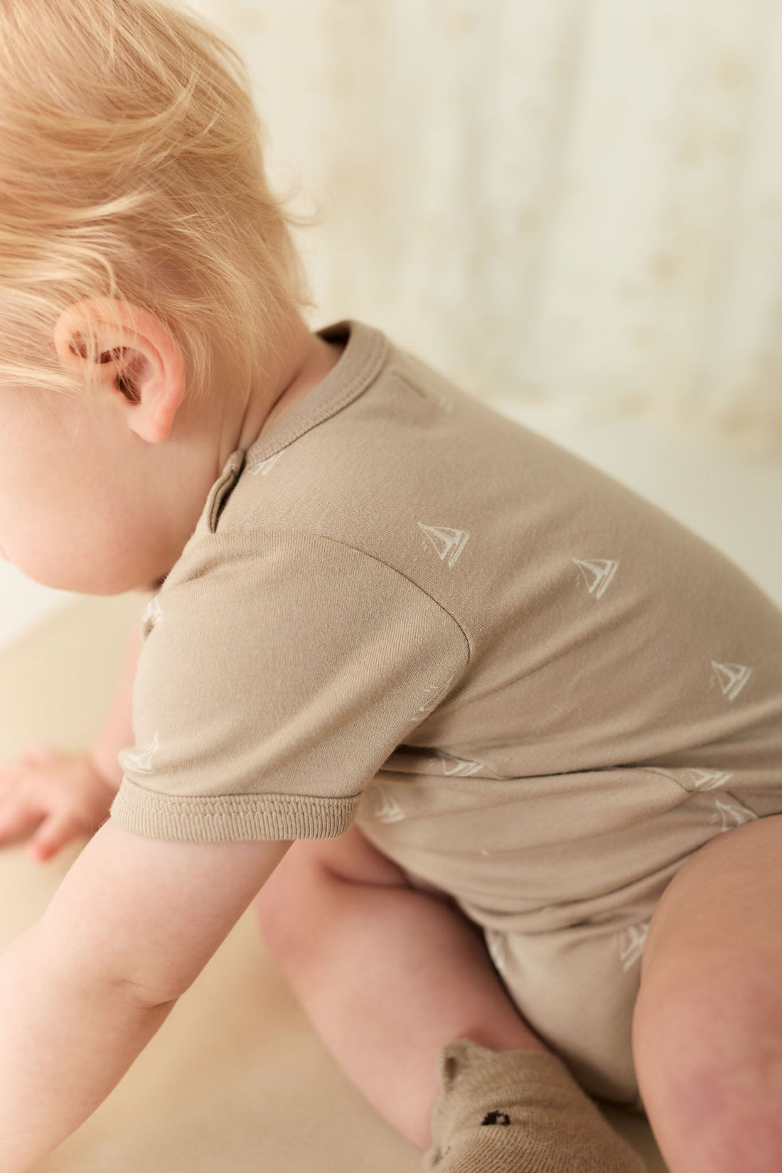 Organic Cotton Hudson Short Sleeve Bodysuit - Set Sail Vintage Taupe Childrens Bodysuit from Jamie Kay USA