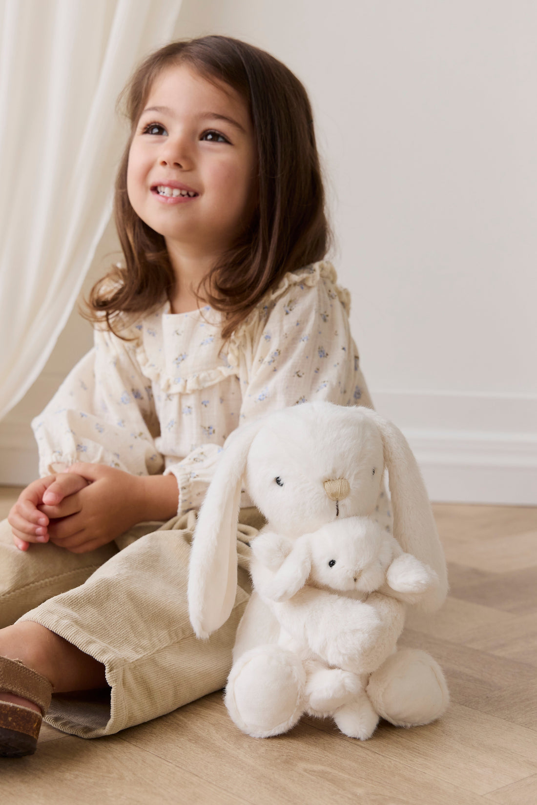Snuggle Bunnies - Frankie the Hugging Bunny - Marshmallow Childrens Toy from Jamie Kay USA